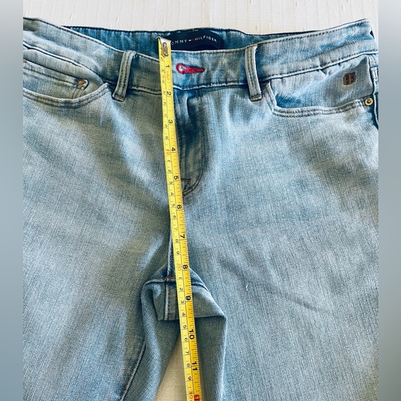 Tommy Hilfiger Light Blue Denim Jeans - Picture 11 of 12
